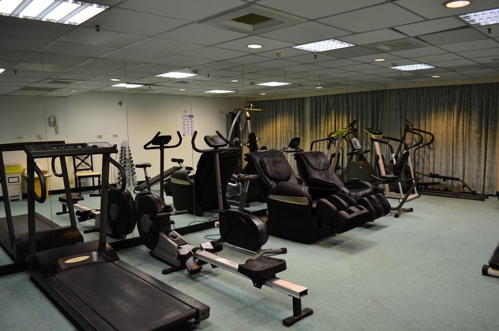The Premier Hotel Tainan Esterno foto