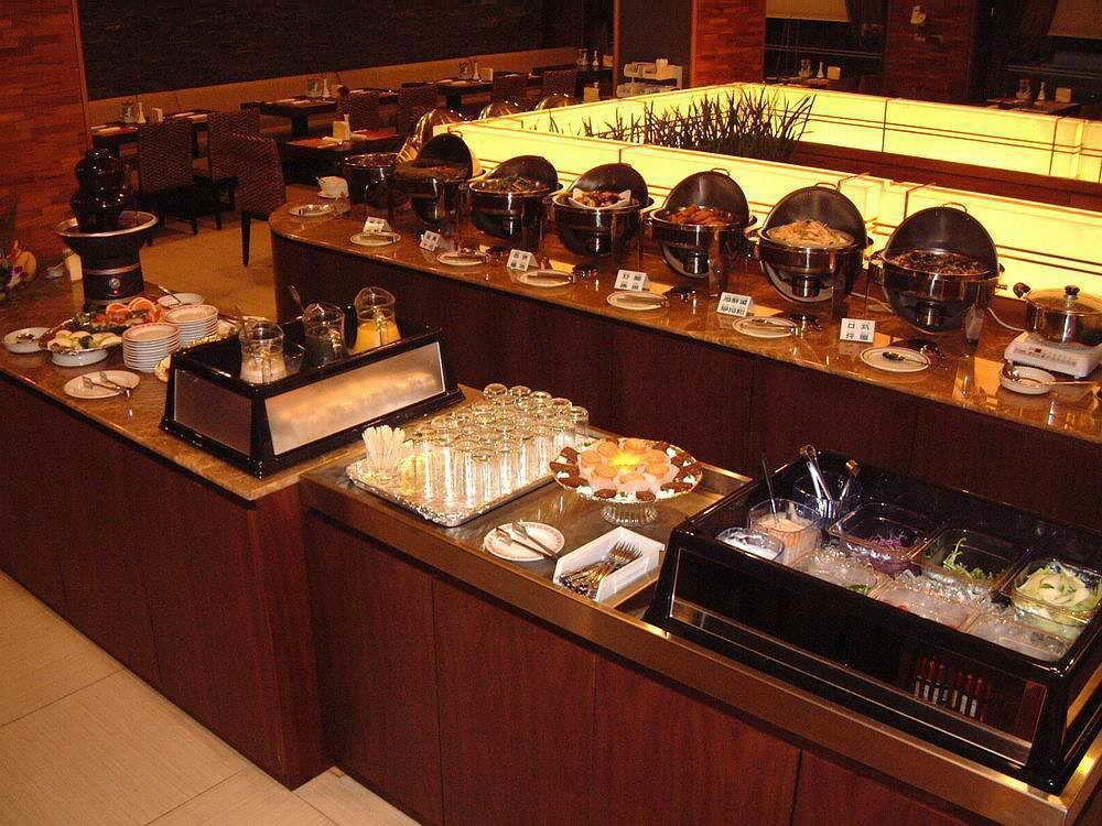 The Premier Hotel Tainan Esterno foto
