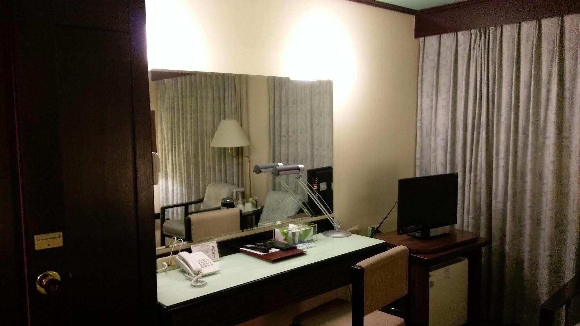 The Premier Hotel Tainan Esterno foto